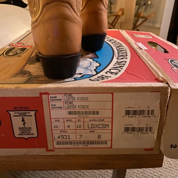 Just Boots Saddle Tan - Picture 2 of 6